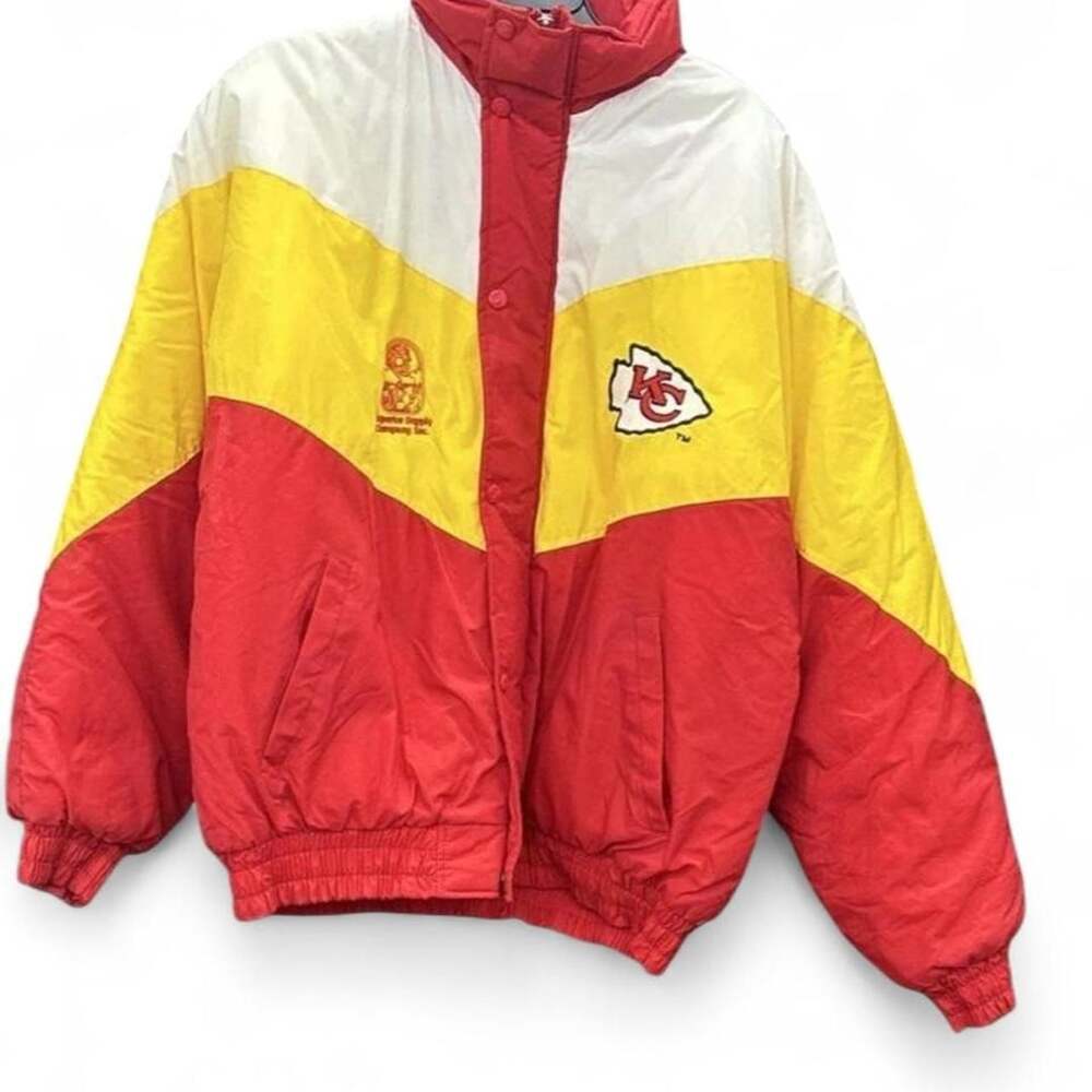 Vintage 90s Logo 7 Kansas City Chiefs NFL Puffer Jacket Large